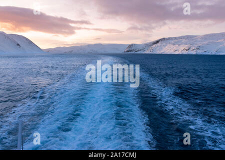 Lever du soleil dans le nord de la norvège Banque D'Images