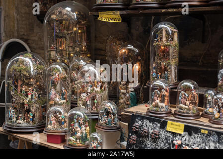 Figures de la nativité shop à Naples Italie Banque D'Images