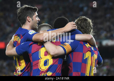 Barcelone, Espagne. Sep 24, 2019. Antoine Griezmann du FC Barcelone célèbre son but avec ses coéquipiers lors du match FC Barcelone v Villarreal CF, de la saison 2019/2020, LaLiga, date 6. Camp Nou. Barcelone, Espagne, 24 SEP 2019. Barcelone, 24-09-2019. LaLiga 2019/ 2020, date 6. Barcelone - Villarreal. Antoine Griezmann de Barcelone célèbre son but avec ses coéquipiers : Crédit Photos Pro/Alamy Live News Banque D'Images