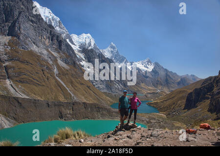 Mirador Tres Lagunas vista sur la cordillère Huayhuash circuit, Ancash, Pérou Banque D'Images