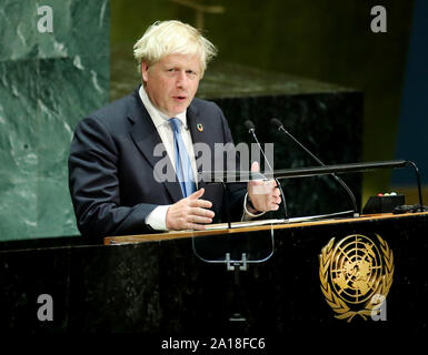 New York, États-Unis. Sep 24, 2019. Le Premier ministre britannique Boris Johnson parle à la 74e débat général à l'Assemblée générale des Nations Unies au Siège des Nations Unies à New York le mardi, 24 Septembre, 2019. Monika Graff/UPI UPI : Crédit/Alamy Live News Banque D'Images