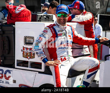 Monterey, CA, USA. 22 Sep, 2019. A. A.J. Tony Kanaan pilote Foyt Enterprises (14) dans la voie des stands avant le Grand Prix de Firestone championnat IndyCar Monterey à Weathertech Raceway Laguna Seca Monterey, CA Thurman James/CSM/Alamy Live News Banque D'Images