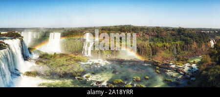 Vue panoramique des chutes d'Iguaçu Argentine spectaculaire Banque D'Images