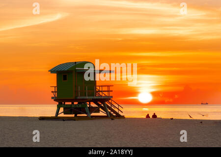 Lever du soleil à Miami Beach, en Floride. Banque D'Images