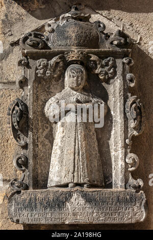 Jelenia Gora, église gothique de 1380, l'épitaphe de B. Huebner, la fille de Basse-silésie, Pologne Banque D'Images