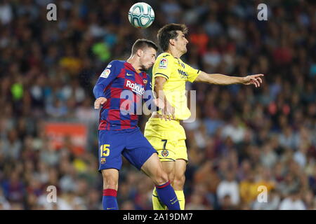 (L-R) Clement Lenglet (Barcelone), Gerard Moreno (Villarreal), 24 septembre 2019 - Football : "La Liga espagnole Santander' match entre le FC Barcelone 2-1 Villarreal CF au Camp Nou à Barcelone, Espagne. (Photo de Mutsu Kawamori/AFLO) Banque D'Images