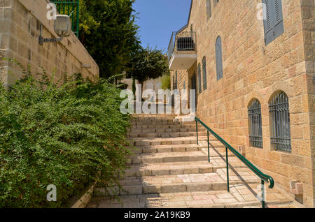 Rénové et renouvelé dans les bâtiments quartier Yemin Moshe, Jérusalem, Israël Banque D'Images