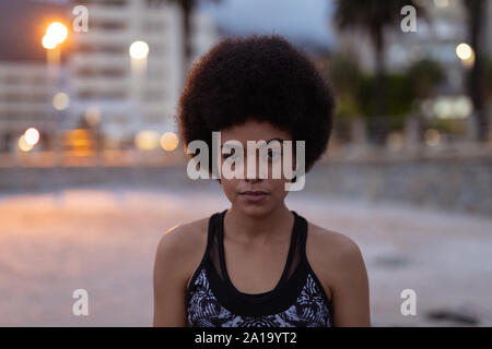 Portrait of young woman in sportswear Banque D'Images