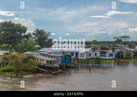 Obersations sur deux jours de voyage en bateau de Manaus à Tefé, Rio Solimoes, Amazonas, l'Amazonie, Brésil, Amérique Latine Banque D'Images