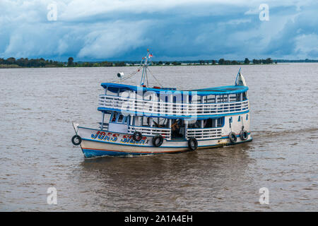 Obersations sur deux jours de voyage en bateau de Manaus à Tefé, Rio Solimoes, Amazonas, l'Amazonie, Brésil, Amérique Latine Banque D'Images