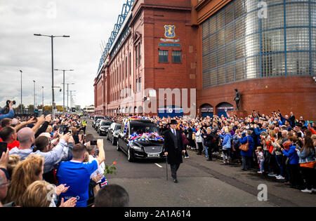 La procession funéraire de l'ancien joueur Fernando Ricksen Rangers Ibrox Stadium accueil de laissez-passer de Glasgow Rangers. Banque D'Images