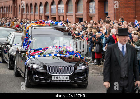 La procession funéraire de l'ancien joueur Fernando Ricksen Rangers Ibrox Stadium accueil de laissez-passer de Glasgow Rangers. Banque D'Images