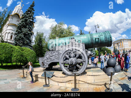 Moscou, Russie - le 9 juillet 2019 : Le Tsar Cannon au motif de la journée d'été dans le Kremlin de Moscou Banque D'Images