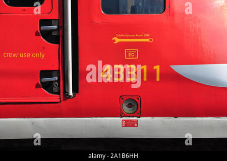 LNER liveried TVH 43311 cabside détails unité de puissance, Peterborough, Cambridgeshire, Angleterre, RU Banque D'Images