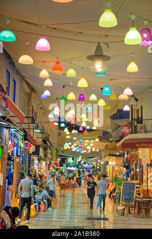 Soirée au centre-ville de Bodrum, Mugla Province Zone Bazar, la Turquie. Banque D'Images