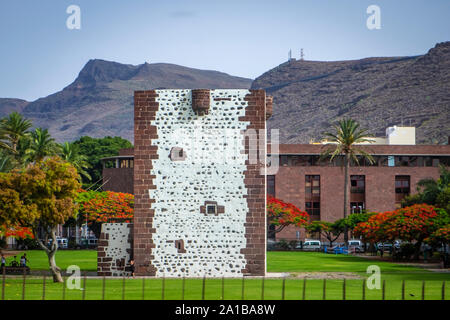 Saint-Sébastien avec de vieilles maisons et église sur la Gomera, îles Canaria, Espagne Banque D'Images