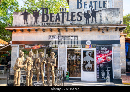 Varadero, Cuba - 6 janvier 2019 : l'image des Beatles restaurant situé dans la ville de plage de Varadero, Cuba. Banque D'Images