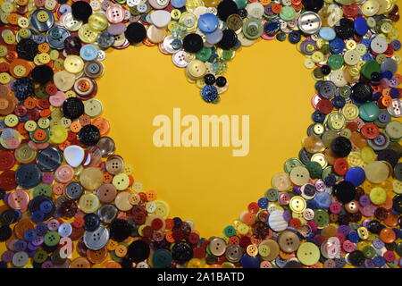 Mélange de couleur des boutons de différentes tailles et formes Banque D'Images