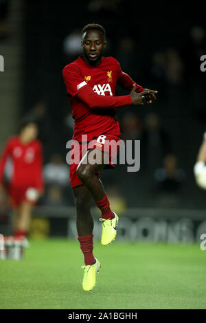 Milton Keynes, Buckinghamshire, Royaume-Uni. 25 Septembre, 2019. Coupe de la Ligue anglaise de football, Carabao Cup ; Milton Keynes Dons contre Liverpool ; Naby Keita de Liverpool au cours de l'échauffement qu'il revient d'une blessure Plus Sport Action Crédit : Images/Alamy Live News Banque D'Images