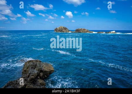 Paysages très spectaculaires et merveilleux sur la route côtière TF-134 à Almaciga et Benijo sur Tenerife, îles Canaria, Espagne Banque D'Images