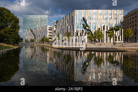 Bâtiments modernes à Düsseldorf, Allemagne Banque D'Images