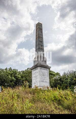 La Division Ouest Memorial Tower à Essex Farm Cemetery WWI sur la Belgique, près d'Ypres Salient Banque D'Images