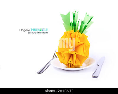 L'ananas jaune d'Origami Banque D'Images