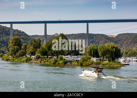 Près de Winningen Mosel, Niedermosel, pont de l'autoroute de l'A61, Marina Marina Winzigen Mosel, Banque D'Images