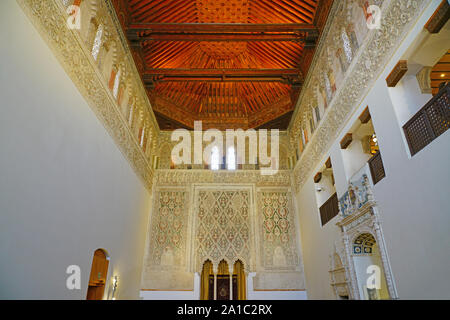 Tolède, Espagne -22 oct 2019- Vue sur le monument de la synagogue El Transito, maintenant un musée séfarade situé à Tolède, en Espagne. Banque D'Images