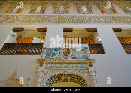 Tolède, Espagne -22 oct 2019- Vue sur le monument de la synagogue El Transito, maintenant un musée séfarade situé à Tolède, en Espagne. Banque D'Images