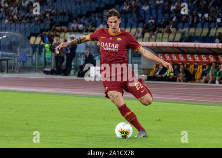 Rome, Italie. 25 Septembre, 2019. Nicolò Zaniolo de AS Roma vu en action au cours de la Serie A match entre l'AS Roma et l'Atalanta au Stade Olympique.(score final : AS Roma 0:2 Atalanta) Credit : SOPA/Alamy Images Limited Live News Banque D'Images