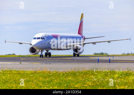 Prague, République tchèque - 07/07/2018 : Atterrissage et arrivées sur l'aéroport de Prague, Vaclav Havel, Iberia Airbus A321 Banque D'Images