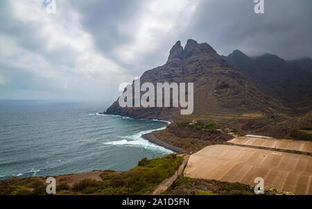 Phare de Hidalgo dans les montagnes d'Anaga sur Tenerife Banque D'Images