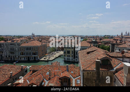 Venezia, Tower Bridge Turm der Musikakademie - Venise, vue de la tour de l'Académie de Musique Banque D'Images