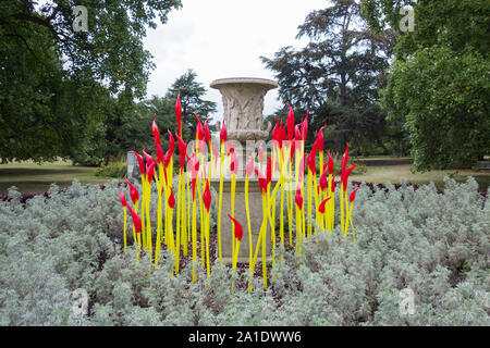 Dale Chihuly Pinceaux de sculptures de verre au Royal Botanic Gardens, Kew, Londres, UK Banque D'Images