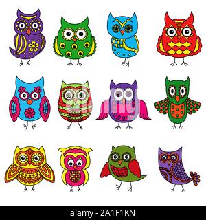 Ensemble de douze dessins chouettes avec différents motifs colorés isolé sur fond blanc Illustration de Vecteur