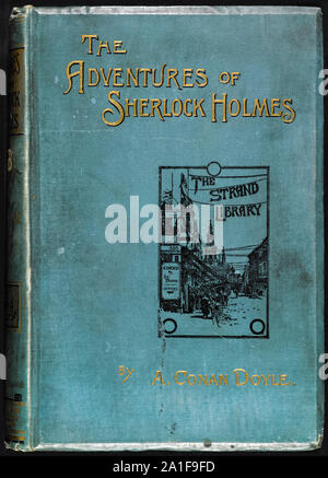 Les aventures de Sherlock Holmes de Sir Arthur Conan Doyle (1859-1930) Couverture de la deuxième édition publiée en 1893. Il contient les premières histoires courtes avec le détective consultant Sherlock Holmes, qui a été publié dans douze numéros mensuels du Strand Magazine de juillet 1891 à juin 1892. Banque D'Images