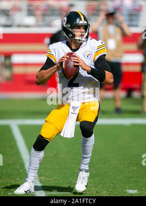 Santa Clara, CA. 22 Sep, 2019. Le quart-arrière des Steelers de Pittsburgh Mason Rudolph (2) en action au cours de la NFL football match entre les Steelers de Pittsburgh et les San Francisco 49ers à Levi's Stadium à Santa Clara, CA. Les 49ers défait les Steelers 24-20. Damon Tarver/Cal Sport Media/Alamy Live News Banque D'Images