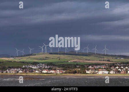 D'éoliennes sur la côte écossaise à ardrossan Banque D'Images