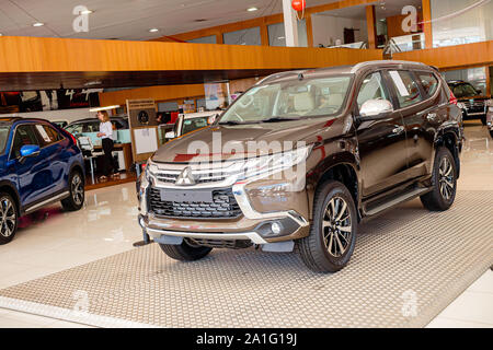 Photo d'un Mitsubishi Pajero voiture de sport 2019 Banque D'Images