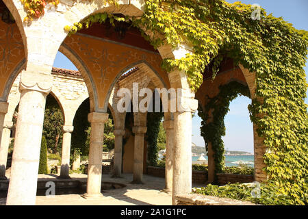 Résidence de la reine roumaine par la mer Noire. Balchik, Bulgarie. il a l'un des plus grands jardins botaniques d'Europe. Banque D'Images