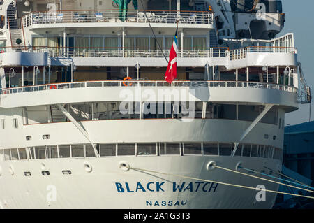 Paquebot de croisière MV Black Watch de la Fred. Olsen Cruse Lines amarré au quai, le nouveau port de Southampton, Southampton, Hampshire, Angleterre. UK. Banque D'Images