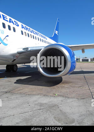 BUENOS AIRES - SEP 14 : un avion d'Aerolineas Argentinas à l'Aéroport International Ezeiza, le 14 septembre 2012 à Buenos Aires, Argentine. C'est le seul Banque D'Images