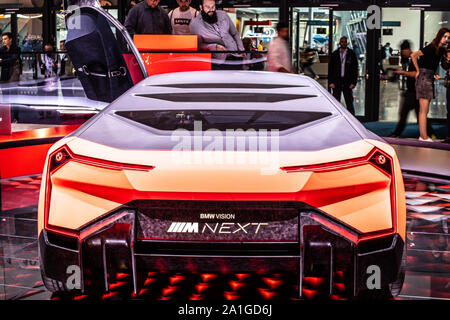 Francfort, Allemagne, nov 2019 BMW Vision M PROCHAINE Concept Prototype voiture entièrement électrique, de l'AIA, fortement autonomes, respectueux de l'environnement de conduite BMW future Banque D'Images