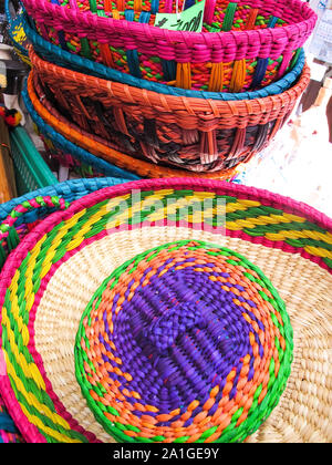 Chapeau dans un marché andin traditionnels produits. Le Chili, Banque D'Images