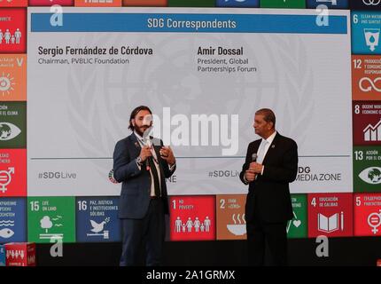 Organisation des Nations Unies, New York, USA, 26 Septembre, 2019 - Amir Dossal Président du Forum des partenariats mondiaux et Sergio Fernandez de Cordova, Président, Fondation PVBLIC lors de l'introduction d'une nouvelle plate-forme correspondants ODD pour combler l'ODD Conversation et assurer la transparence de l'information aujourd'hui à la SDG Media Zone.Photo : Luiz Rampelotto/EuropaNewswire Crédit photo obligatoire. Dans le monde d'utilisation | Banque D'Images