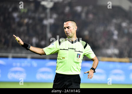 Turin, Italie. 26 Sep, 2019. Daniele Orsato au cours de la série d'un match de football entre Torino FC et l'AC Milan. Torino FC 2-1 sur l'AC Milan au Stadio Olimpico Grande Torino, à Turin, Italie 26 septembre 2019 (Photo par Alberto Gandolfo/Pacific Press) Credit : Pacific Press Agency/Alamy Live News Banque D'Images