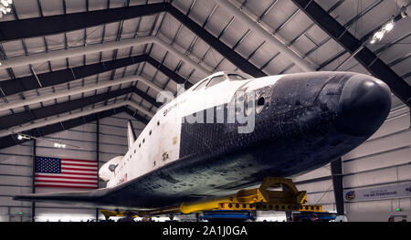 La NASA a pris sa retraite de la navette spatiale Endeavour, à l'intérieur de la California Science Center à Los Angeles, Californie Banque D'Images