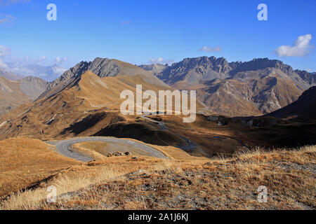 Ascension du Col du Galibier (sud-est de la France) : route menant à la col du Galibier de Valloire. Banque D'Images