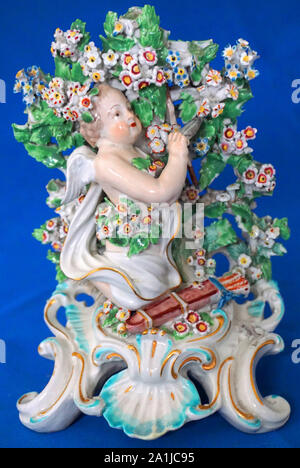 Derby Antique porcelaine britannique Figure et Figurines Banque D'Images